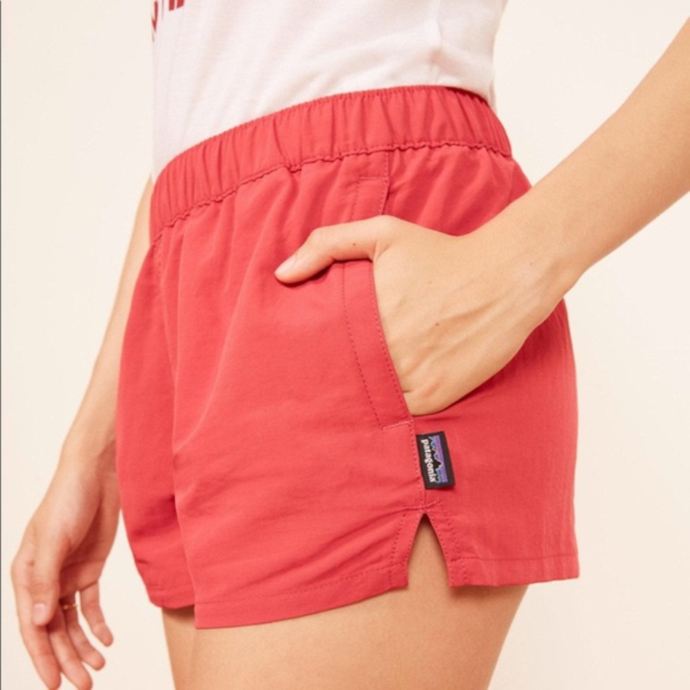 Red 2.5” Patagonia Baggies